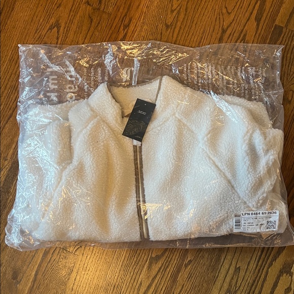 The Summit High Pile Fleece Jacket in Bone, NWT - Picture 7 of 11